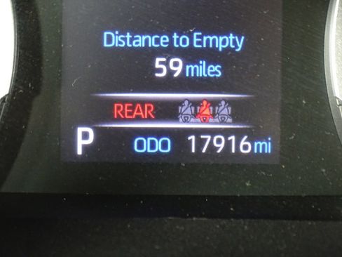 Used 2022 Toyota RAV4 XLE Premium image 39