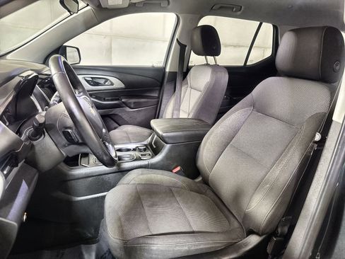 Used 2019 Chevrolet Traverse LT FWD image 13