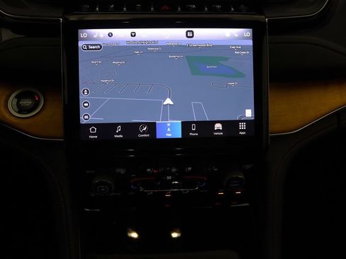 Used 2023 Jeep Grand Cherokee L Summit AWD/4WD image 22