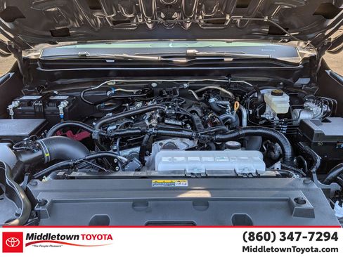 Certified 2025 Toyota Tacoma TRD Sport AWD/4WD image 36