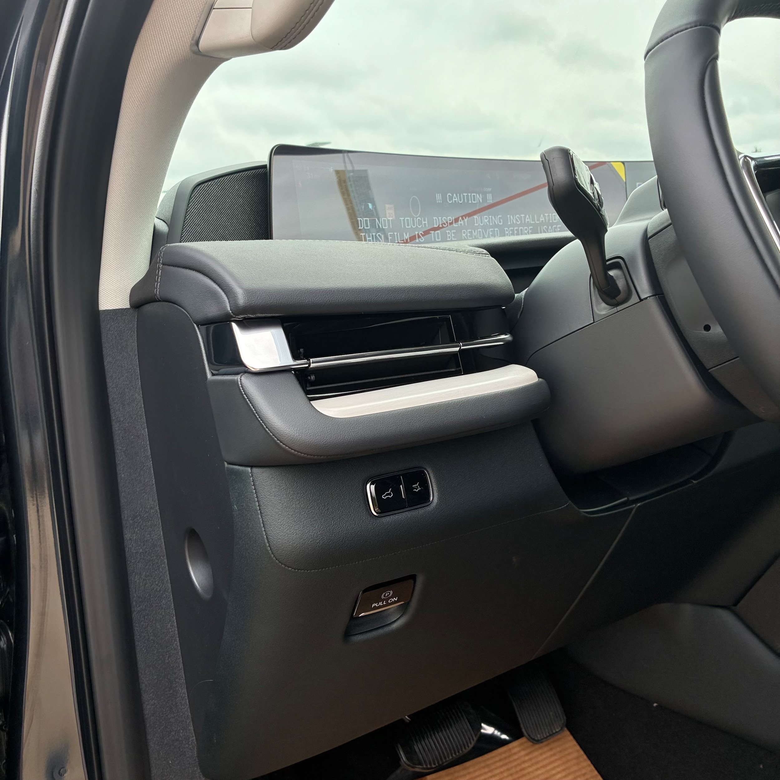 New 2025 Lincoln Navigator Reserve AWD/4WD image 13