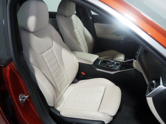 Used 2024 BMW i4 eDrive35 w/ Premium Package RWD image 2