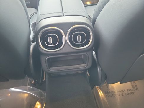 Certified 2026 Mercedes-Benz GLC 300 image 8