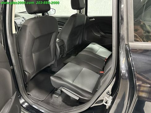 Used 2017 Ford C-MAX SE image 9