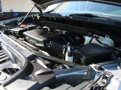 Used 2025 Chevrolet Silverado 1500 LT RWD image 33