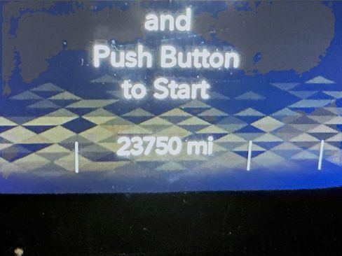 Used 2023 Jeep Wrangler Sahara w/ Cold Weather Group image 19