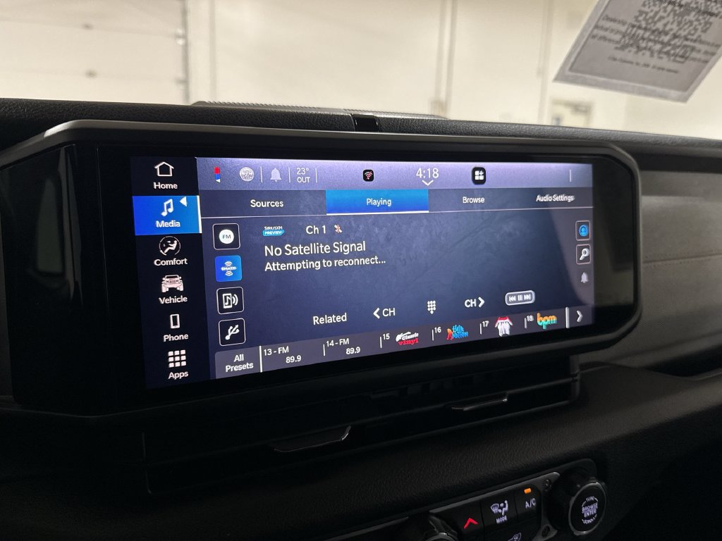 Used 2024 Jeep Wrangler Sport AWD/4WD image 14