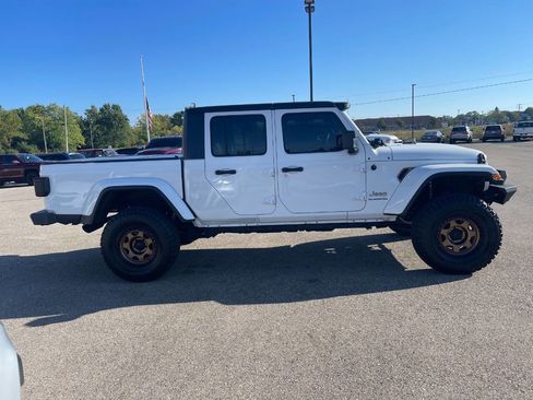 Used 2020 Jeep Gladiator Overland image 6