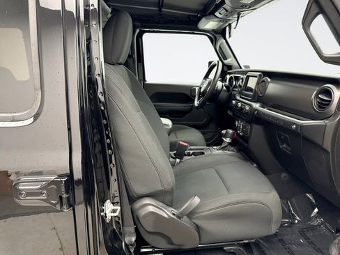 Used 2021 Jeep Wrangler Unlimited Sport image 16
