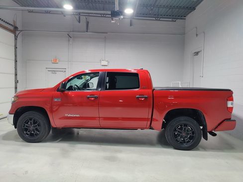 Used 2020 Toyota Tundra SR5 w/ TRD 18" Wheel Package AWD/4WD image 23