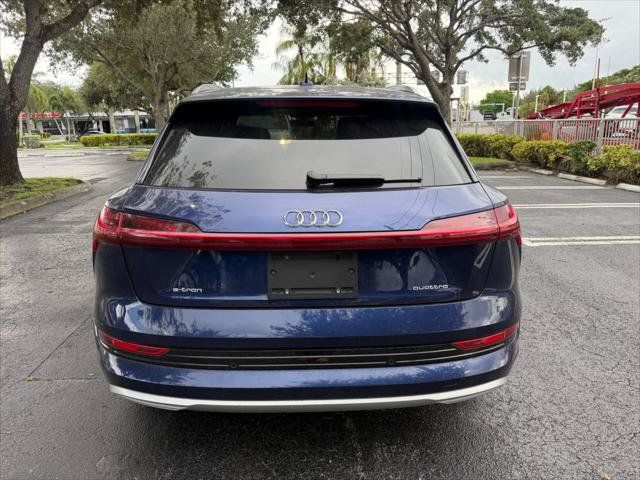 Used 2023 Audi e-tron Premium Plus w/ Premium Plus Package AWD/4WD image 6