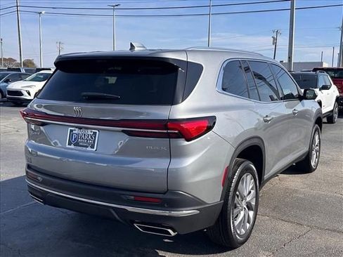 Used 2026 Buick Enclave Preferred w/ Power Package image 11