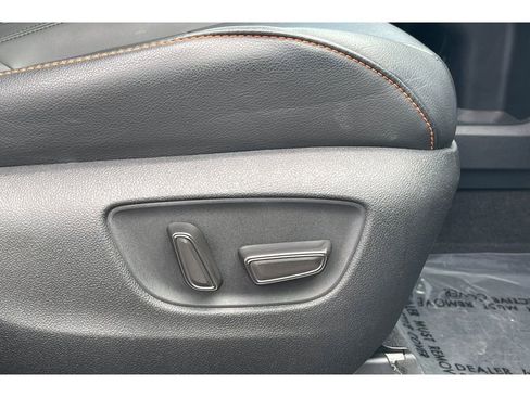 Used 2022 Toyota Sienna XSE image 24