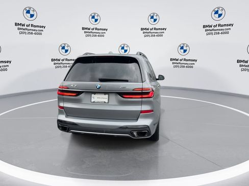 Used 2024 BMW X7 xDrive40i w/ M Sport Package AWD/4WD image 7