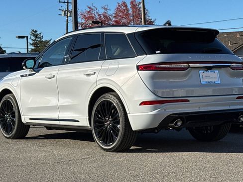 Certified 2025 Lincoln Corsair Grand Touring w/ Equipment Group 302A image 6