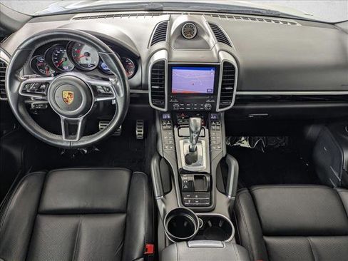 Used 2017 Porsche Cayenne S AWD/4WD image 22