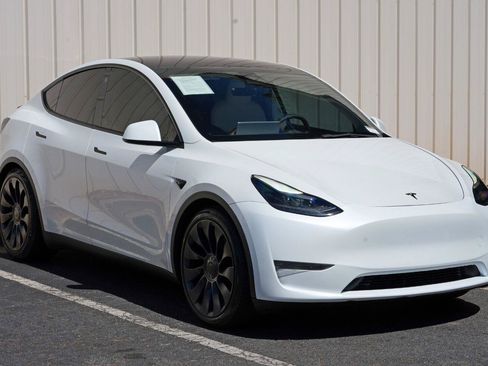 Used 2023 Tesla Model Y Performance AWD/4WD image 49