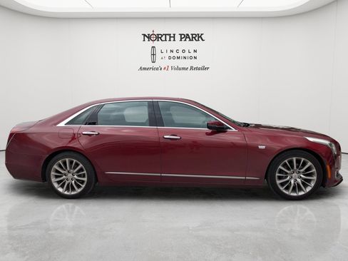 Used 2017 Cadillac CT6 Luxury RWD image 6