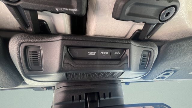 Used 2026 Jeep Gladiator Mojave AWD/4WD image 18