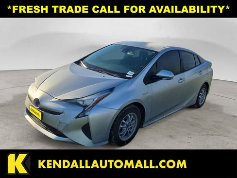 Used 2017 Toyota Prius Two FWD image 1
