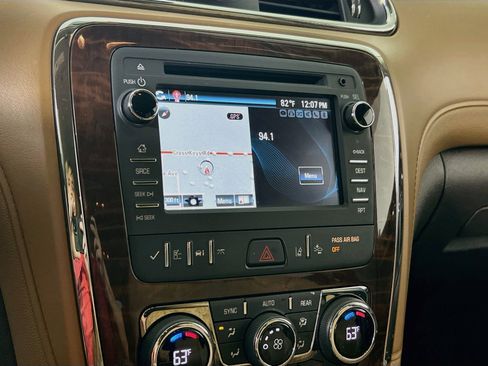 Used 2017 Buick Enclave Premium AWD/4WD image 13