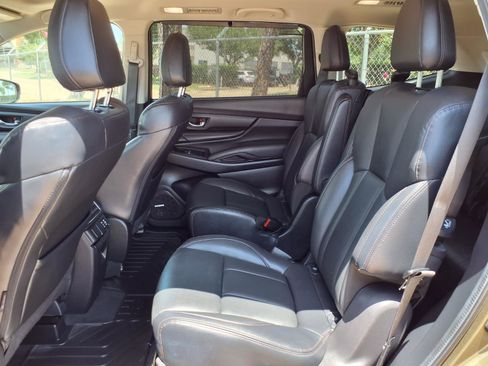 Used 2025 Subaru Ascent Bronze Edition AWD/4WD image 18
