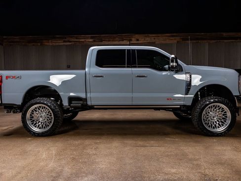 Used 2026 Ford F250 King Ranch w/ Chrome Package image 11