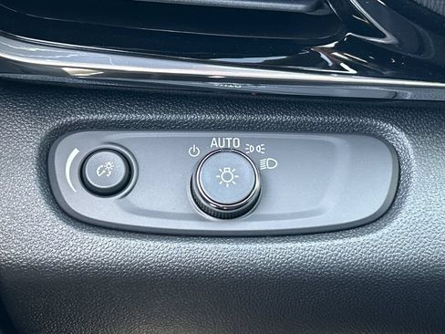 New 2026 Buick Envista Sport Touring w/ Convenience I Package FWD image 18