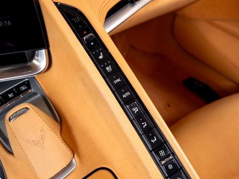 Used 2023 Chevrolet Corvette Stingray Premium Conv w/ Z51 Performance Package image 43