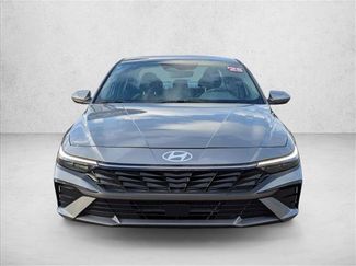 Used 2025 Hyundai Elantra SEL video 2