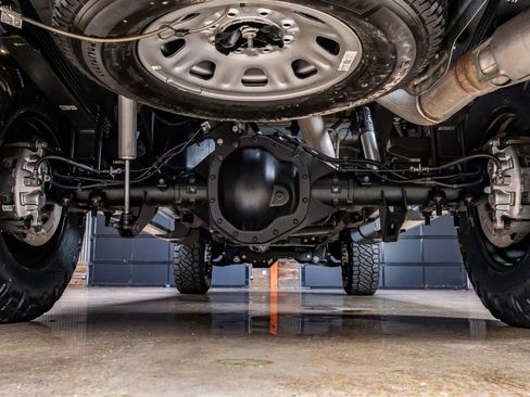 Used 2025 GMC Sierra 2500 SLT image 16