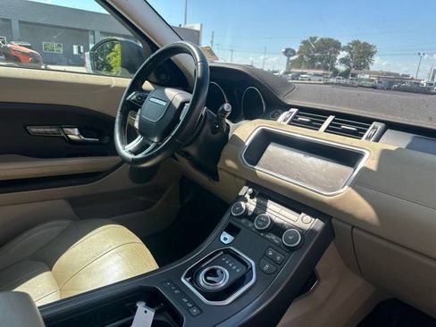 Used 2018 Land Rover Range Rover Evoque SE Premium AWD/4WD image 10