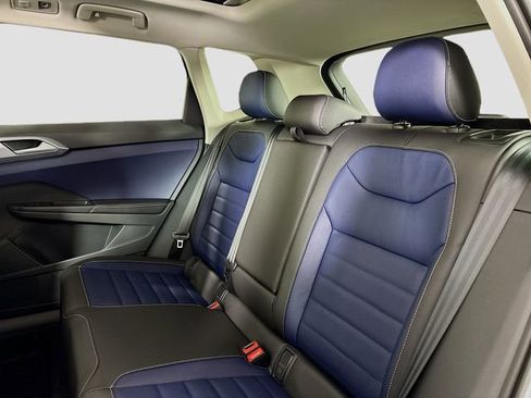 New 2026 Volkswagen Taos SEL AWD/4WD image 25