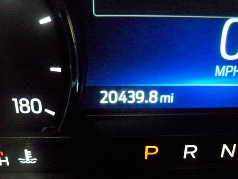 Used 2022 Ford Escape SE image 5