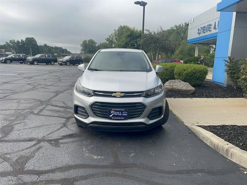 Used 2020 Chevrolet Trax LS w/ Tint and Cruise Package FWD image 2