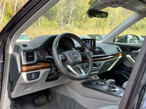 Used 2020 Audi Q5 2.0T Premium w/ Convenience Package image 6