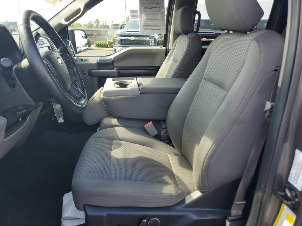 Used 2016 Ford F150 XLT w/ Equipment Group 302A Luxury RWD image 18