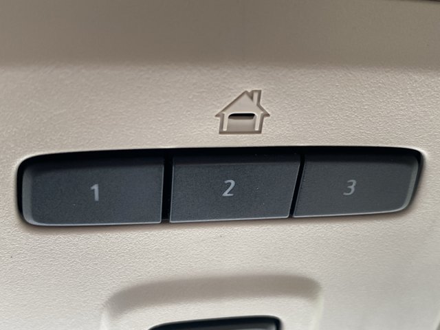 Used 2024 GMC Yukon XL Denali AWD/4WD image 39