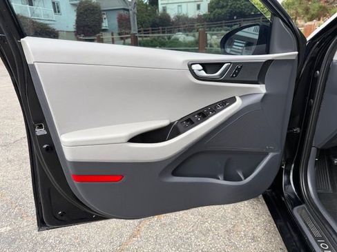 Used 2019 Hyundai Ioniq Limited w/ Ultimate Package 02 image 20