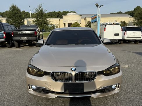 Used 2014 BMW 328i xDrive Sedan image 3