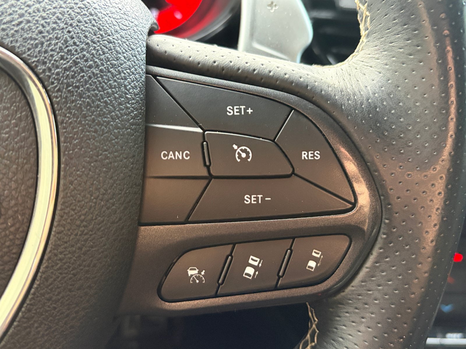 Used 2021 Dodge Durango SRT Hellcat w/ Technology Group AWD/4WD image 20