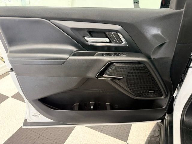 Used 2026 Chevrolet Silverado EV LT AWD/4WD image 16