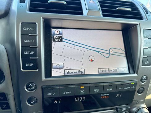 Used 2012 Lexus GX 460 image 28