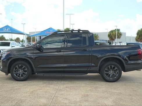 Used 2023 Honda Ridgeline Sport image 2