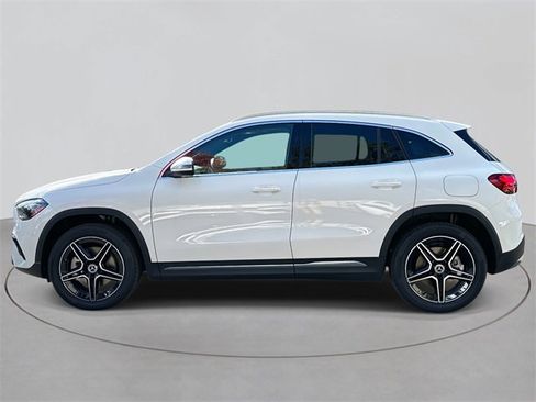 New 2026 Mercedes-Benz GLA 250 4MATIC image 2