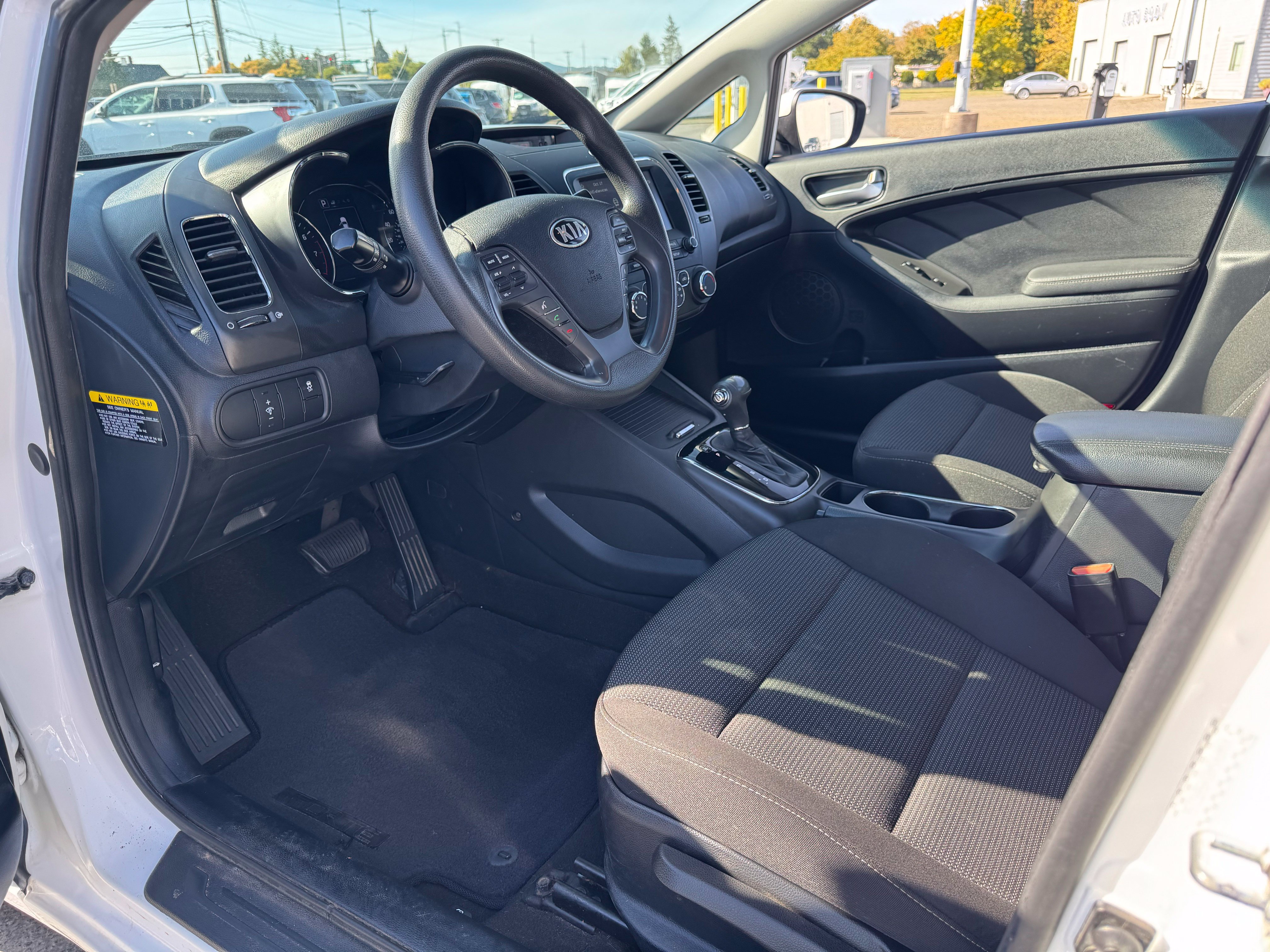 Used 2017 Kia Forte LX w/ Option Group 020 FWD image 16