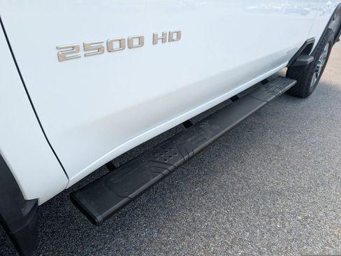 Used 2025 Chevrolet Silverado 2500 Custom w/ Custom Value Package AWD/4WD image 10