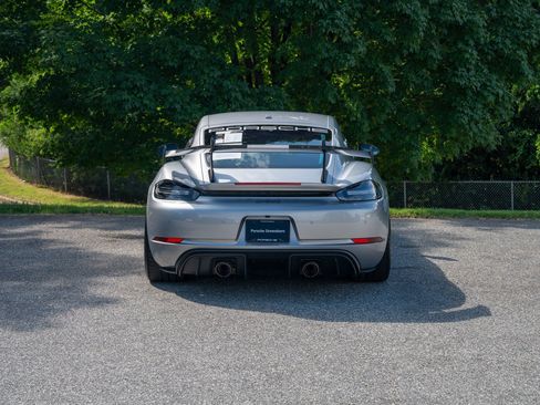 Certified 2024 Porsche 718 Cayman GT4 RS RWD image 6