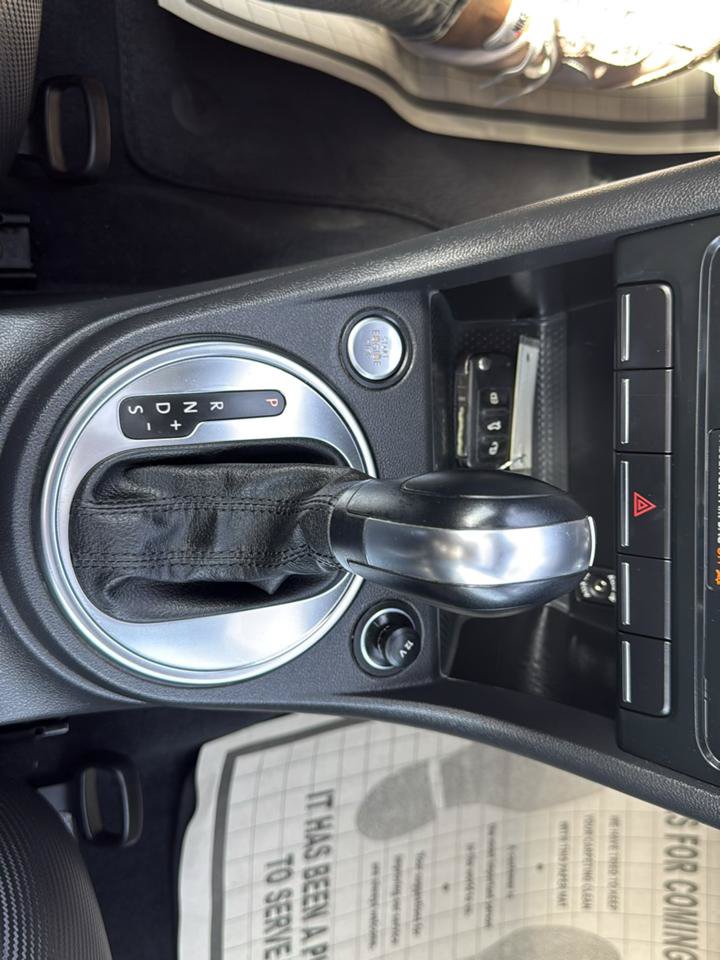 Used 2013 Volkswagen Beetle 2.5 FWD image 18