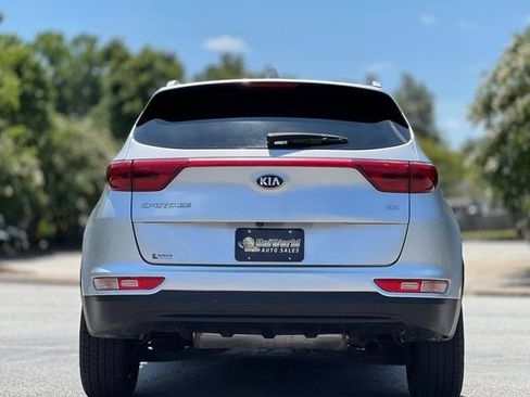 Used 2018 Kia Sportage EX AWD/4WD image 6